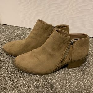 Tan Boots With Heel
